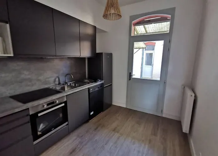 Casa de Férias La Maison De Timothee 11 Couchages Reims